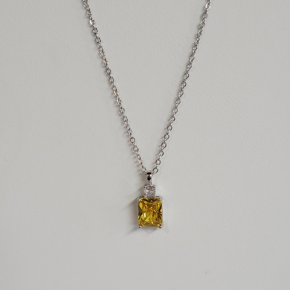 2ct YELLOW CZ PENDANT Silver Necklace - Picture 5 of 5